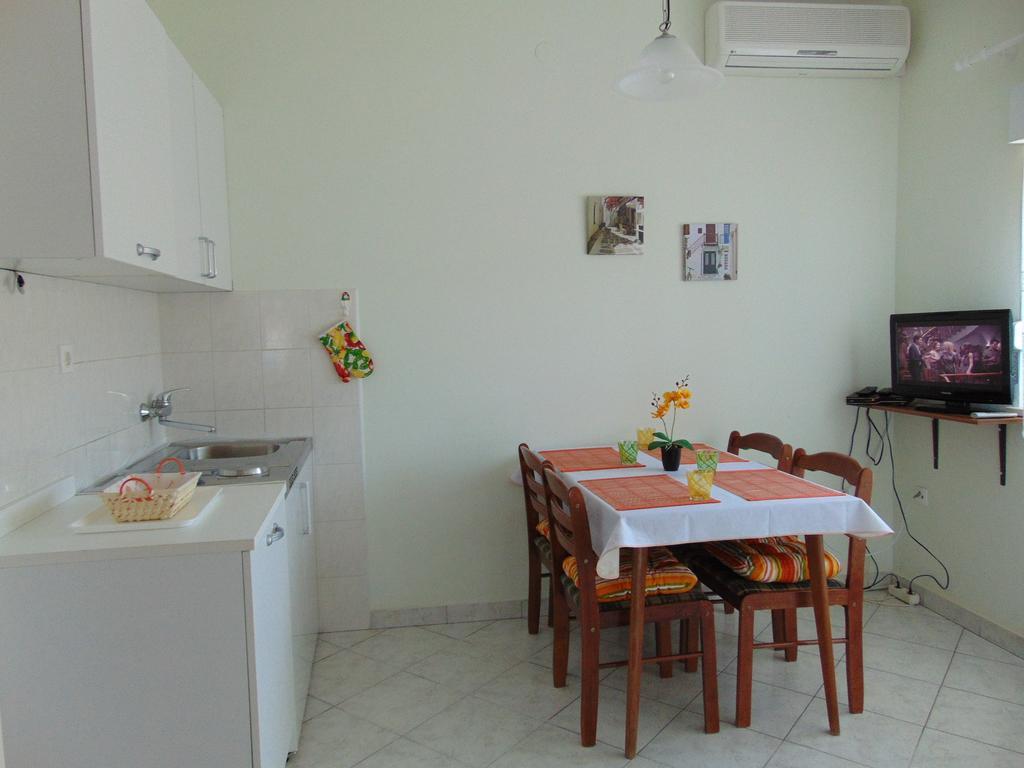 Apartments Borozan Vinišće Pokój zdjęcie