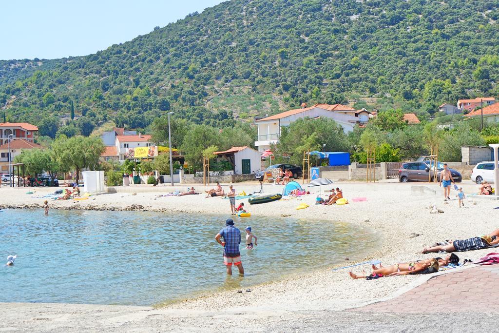 Apartments Borozan Vinišće Zewnętrze zdjęcie